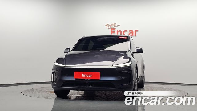 Tesla Model Y 2026