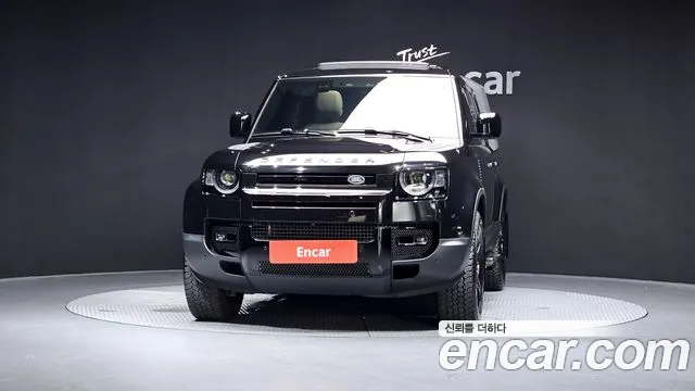 Land Rover Defender 2022