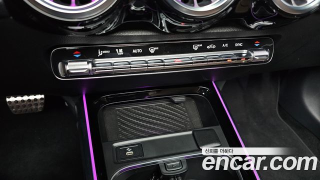 Mercedes-Benz GLB 2025