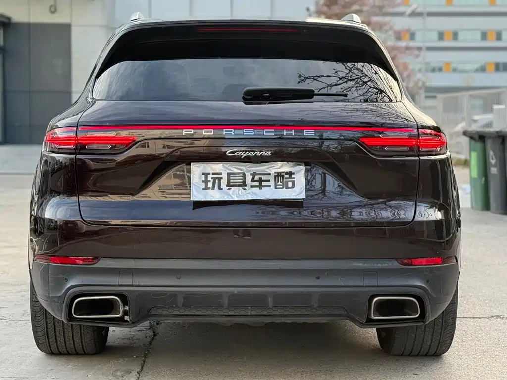 Porsche Cayenne 2022