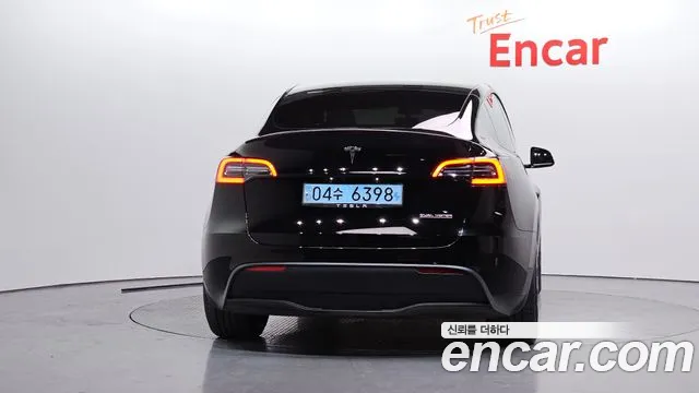 Tesla Model Y 2022