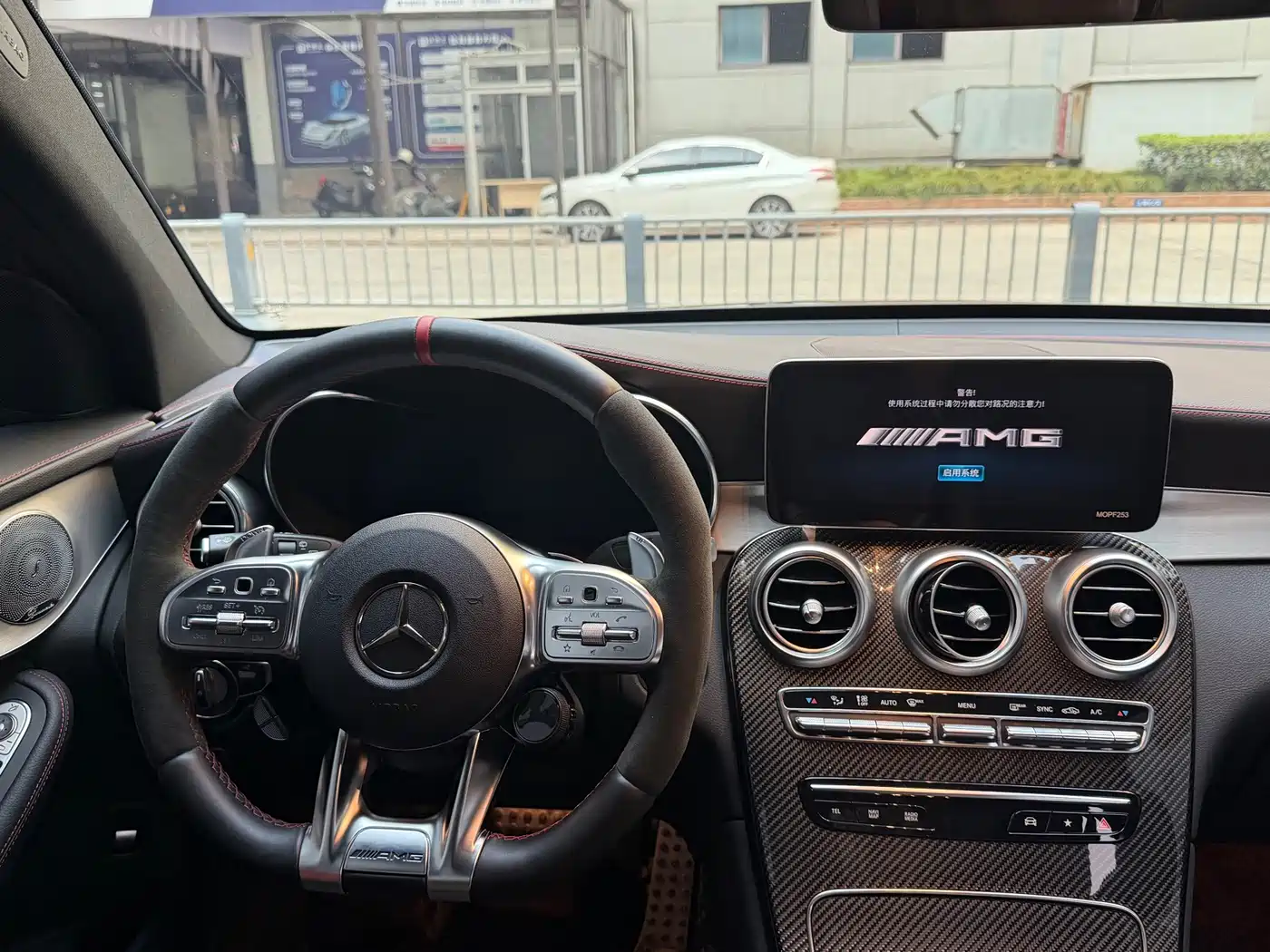 Mercedes-Benz GLC AMG 2022