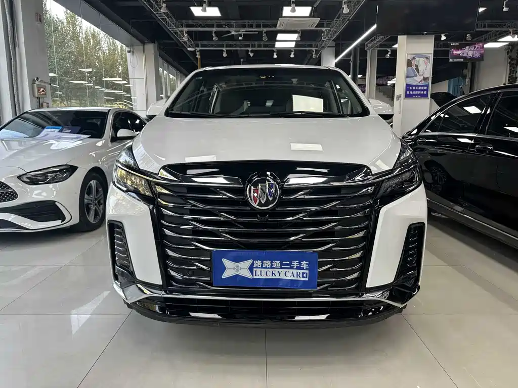 Buick GL8 2023
