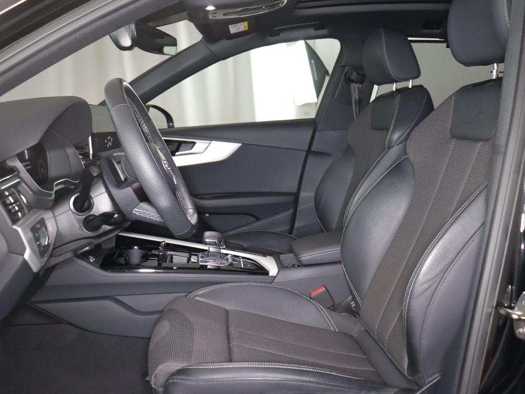 Audi A4 2023