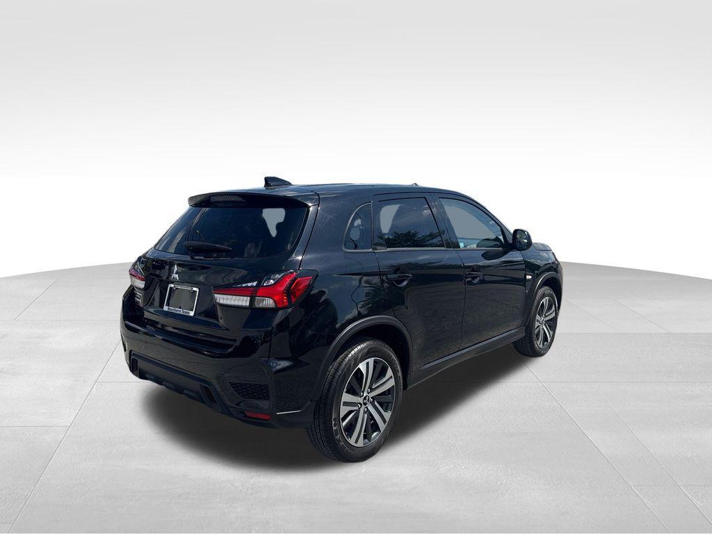 Mitsubishi Outlander Sport 2024