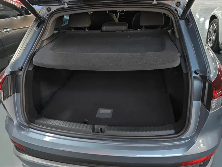 Audi Q4 e-tron 2023