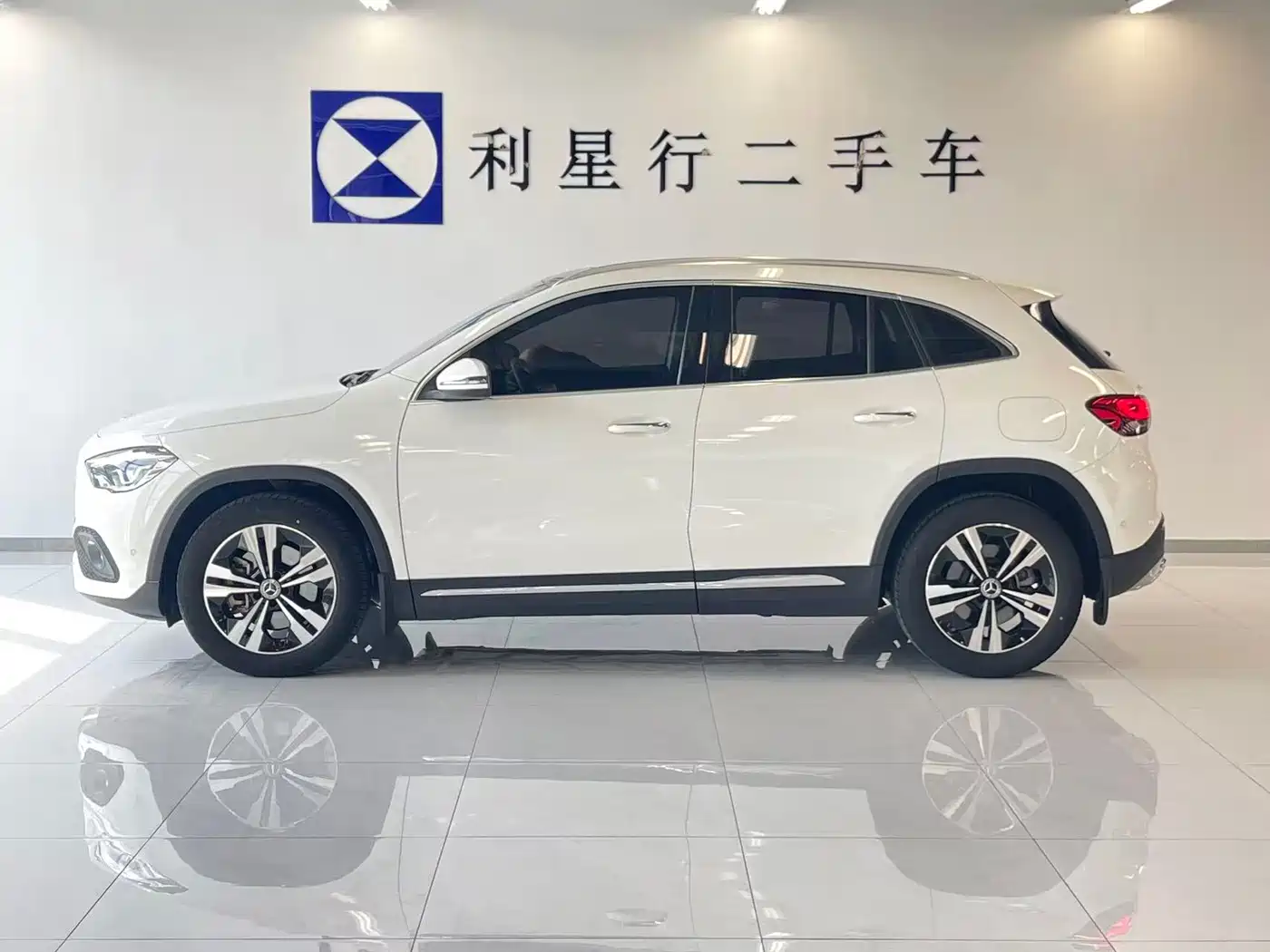 Mercedes-Benz GLA 2023