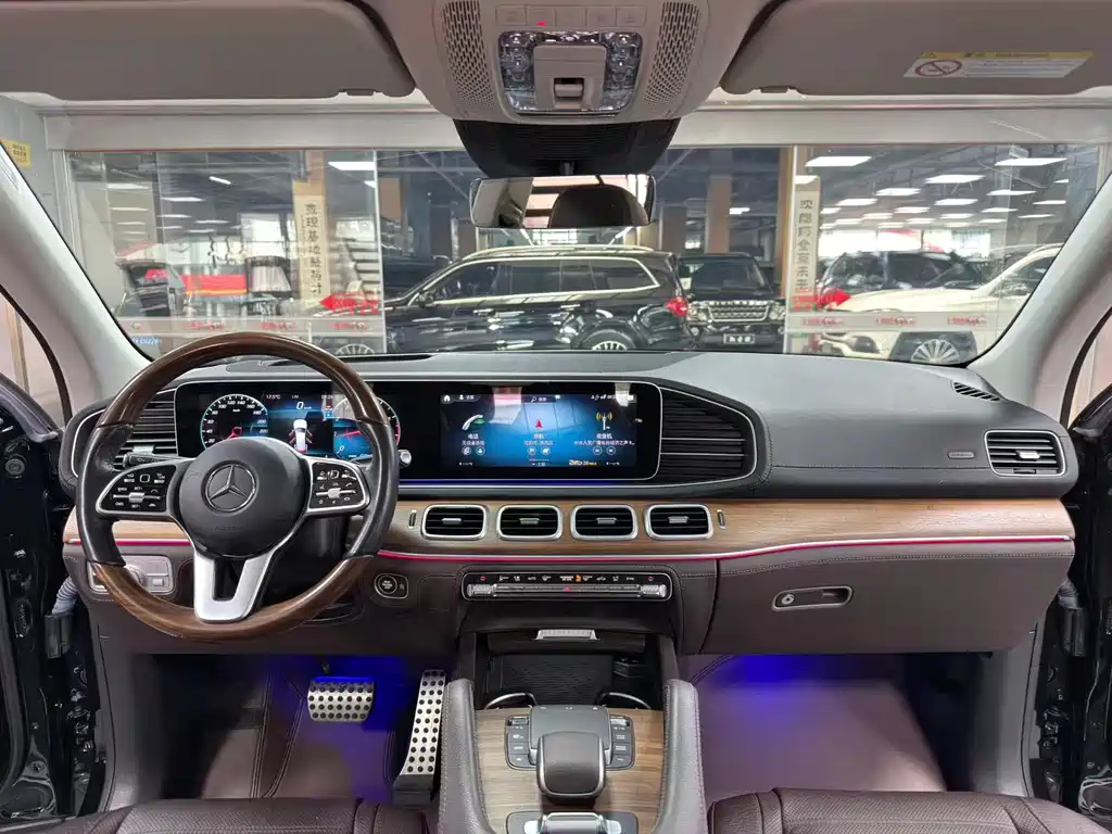 Mercedes-Benz GLS 2023