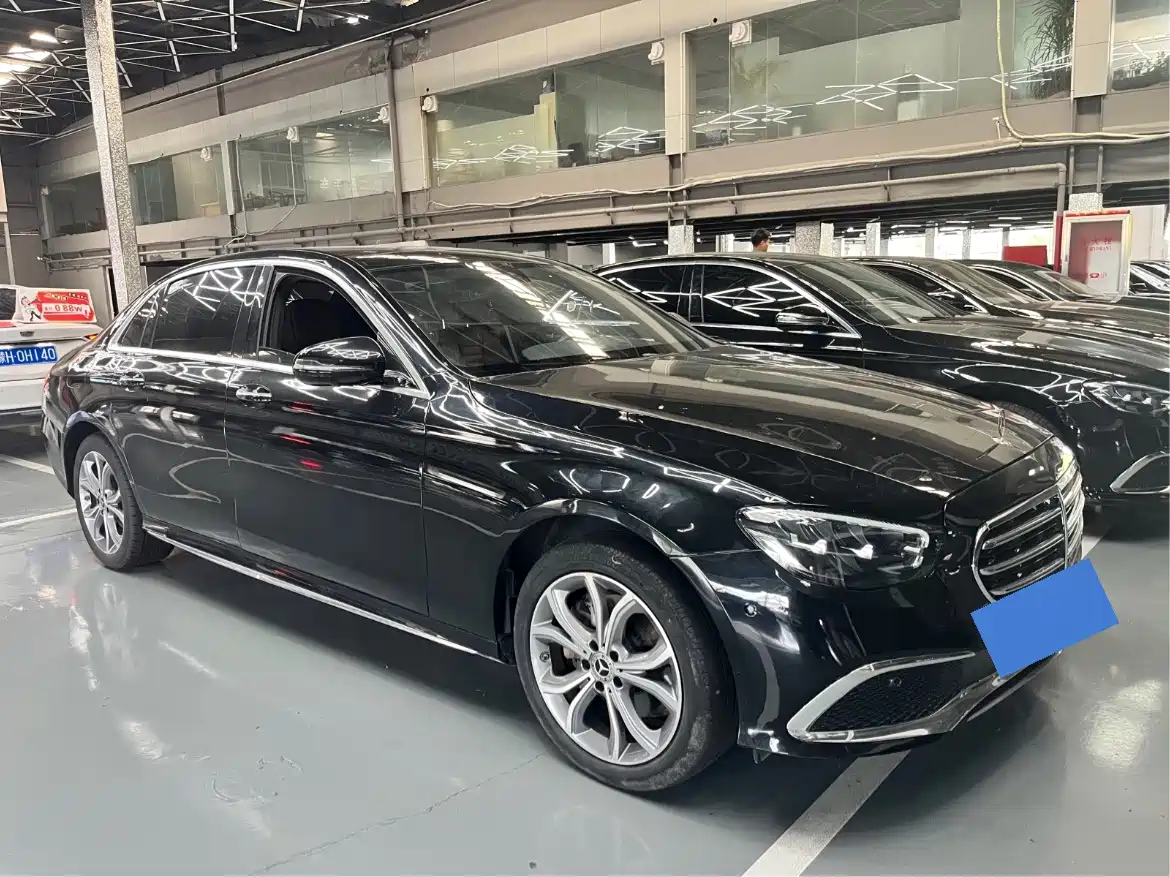 Mercedes-Benz E-Класс 2021