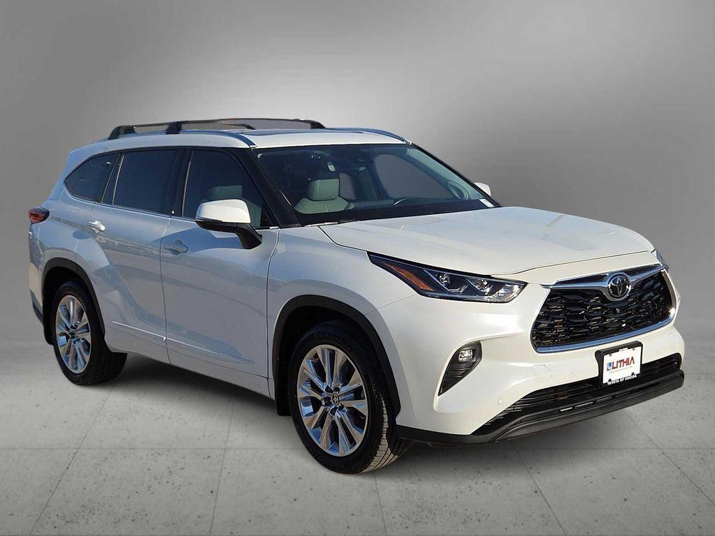 Toyota Highlander 2022