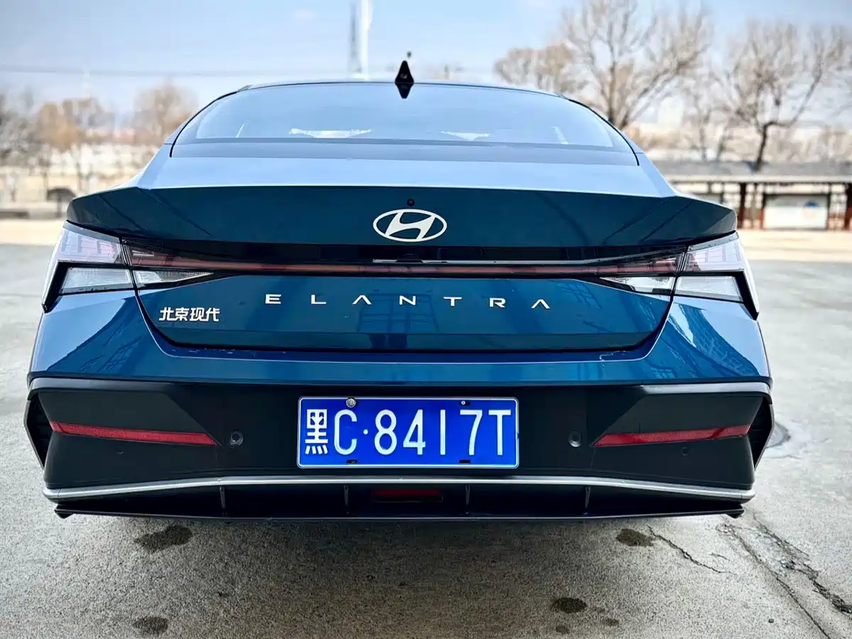 Hyundai Elantra 2023