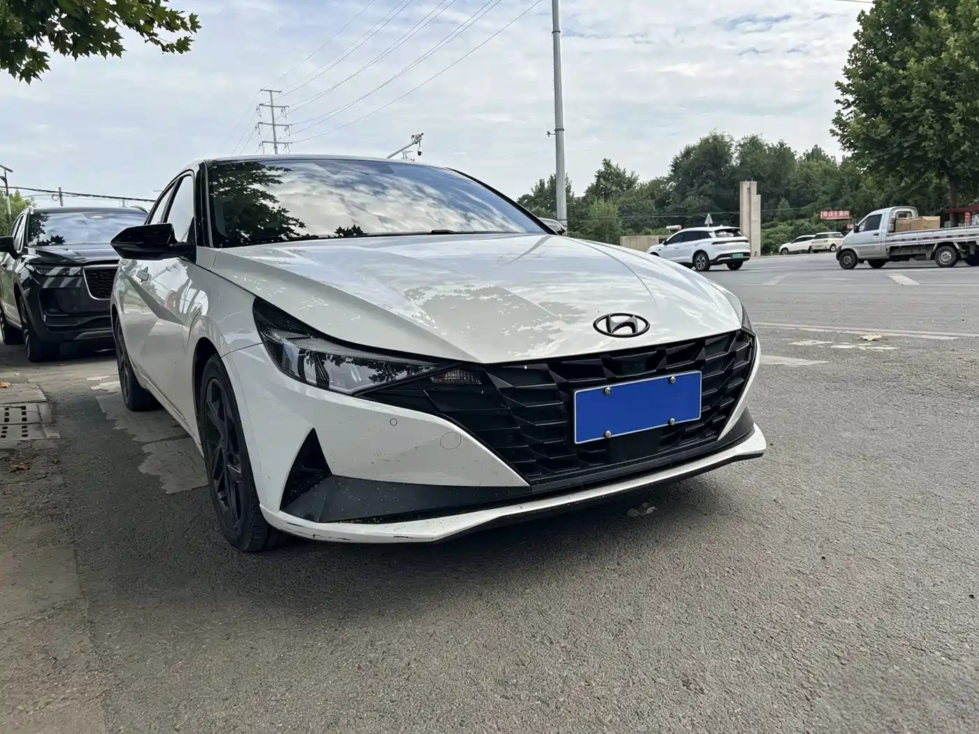 Hyundai Elantra 2023