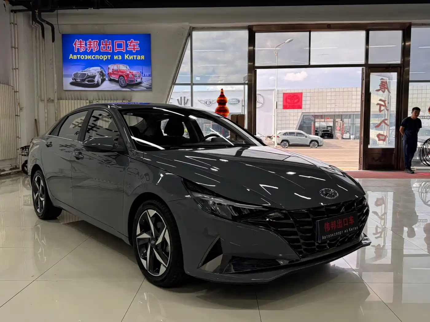 Hyundai Elantra 2023