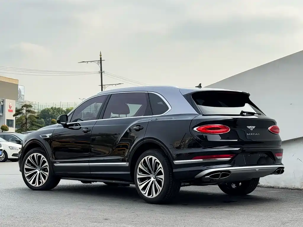Bentley Bentayga 2023