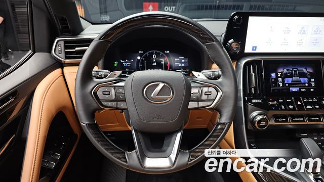 Lexus LX 2025
