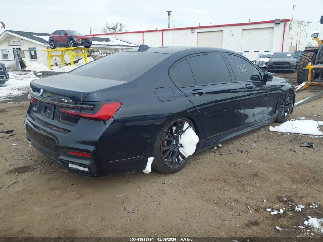 BMW 750 2022
