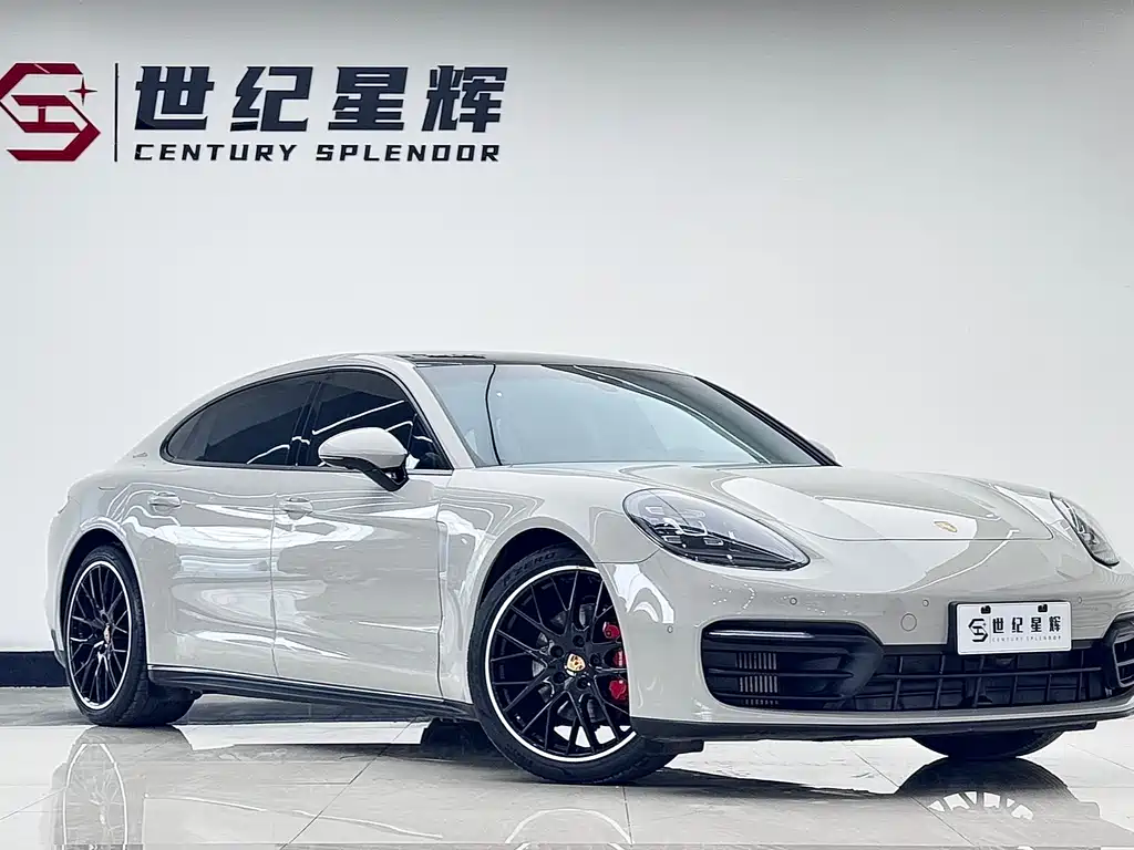 Porsche Panamera 2023