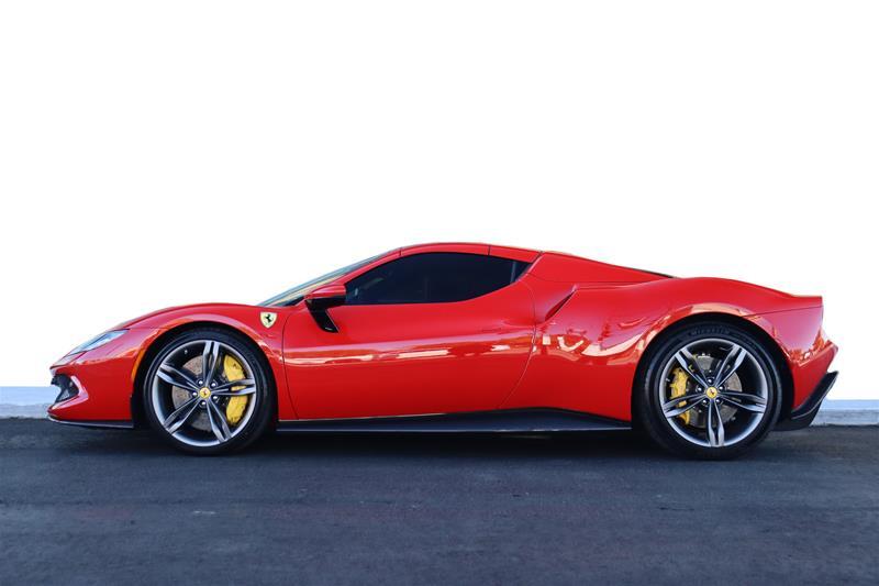 Ferrari 296 GTS 2024