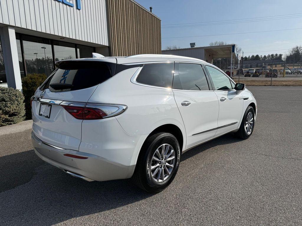 Buick Enclave 2023