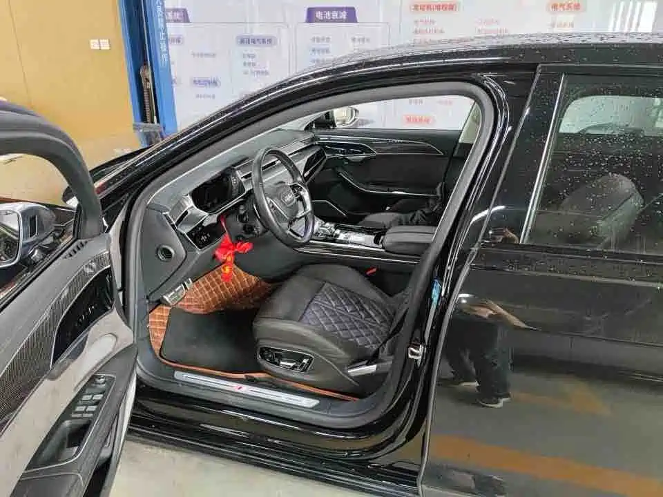 Audi S8 2021