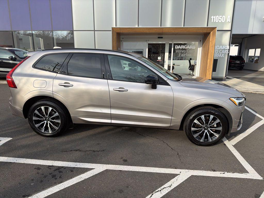 Volvo XC60 2025