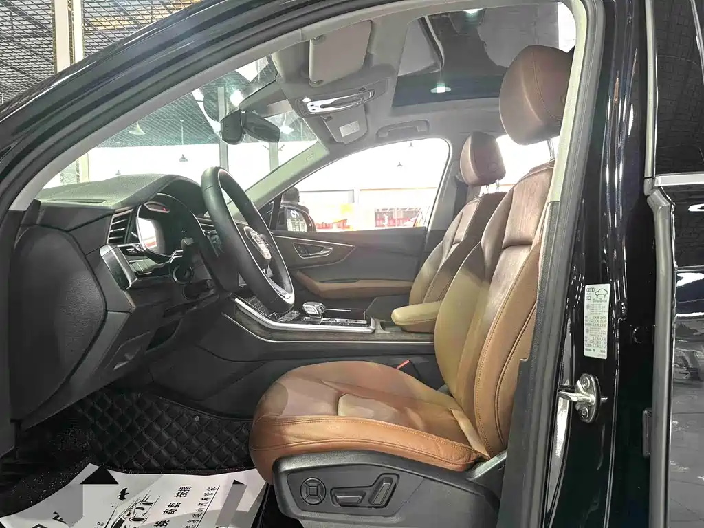Audi Q7 2021