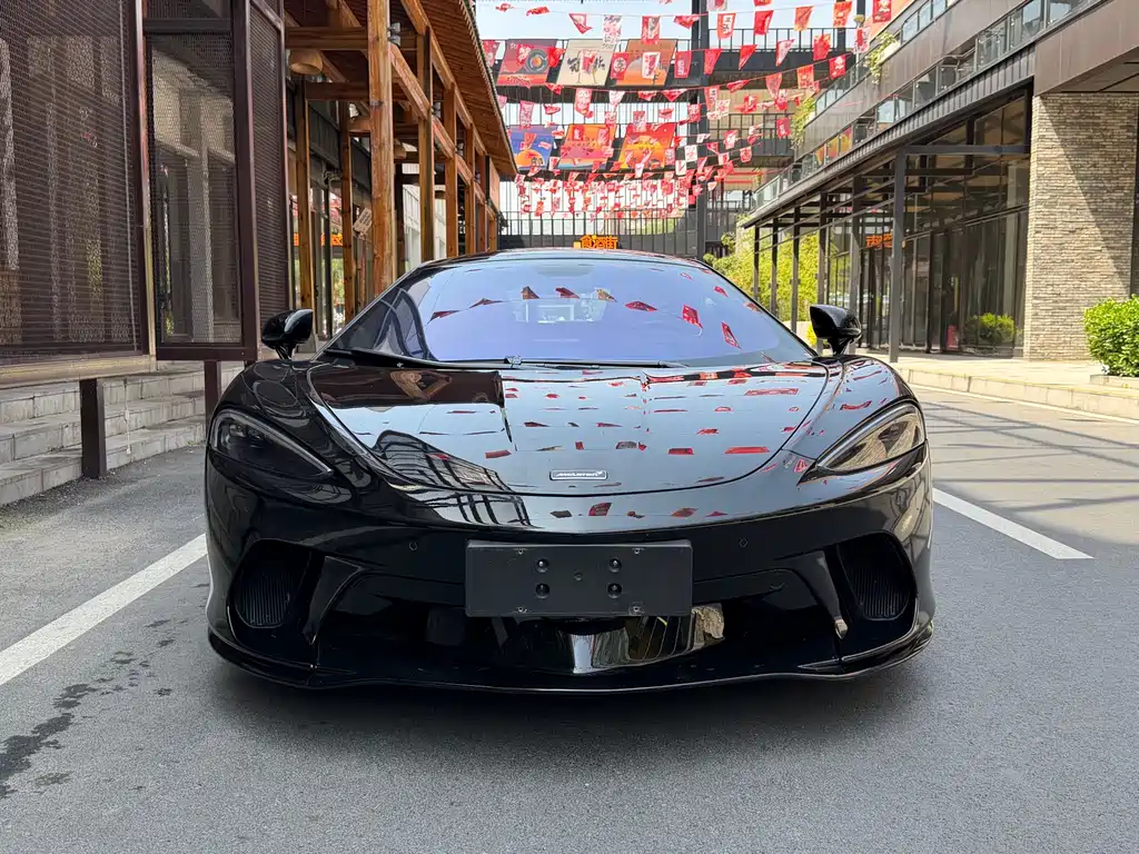 McLaren GT 2022