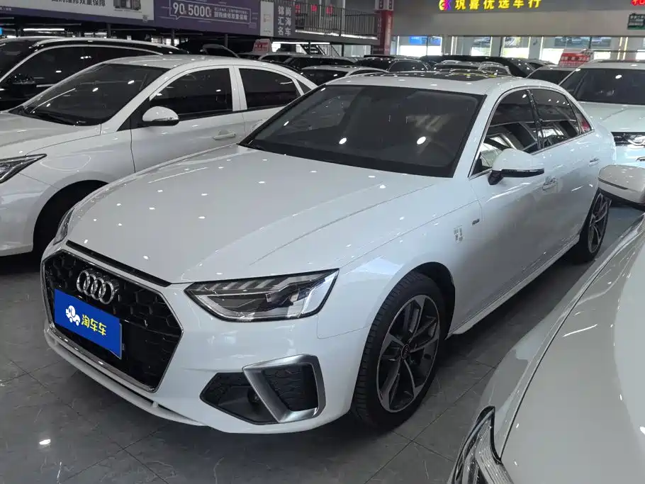 Audi A4 2024