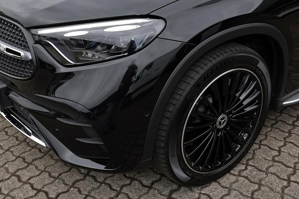 Mercedes-Benz GLC 300 2025