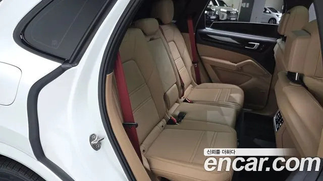 Porsche Cayenne 2022