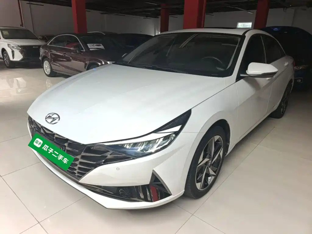 Hyundai Elantra 2021