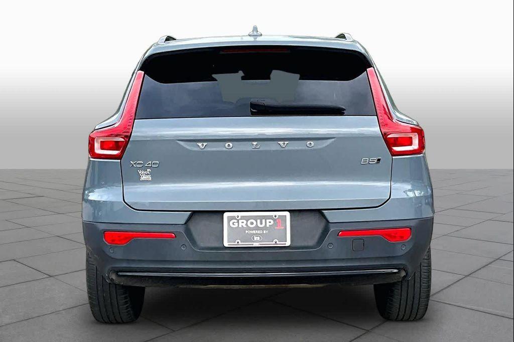 Volvo XC40 2023