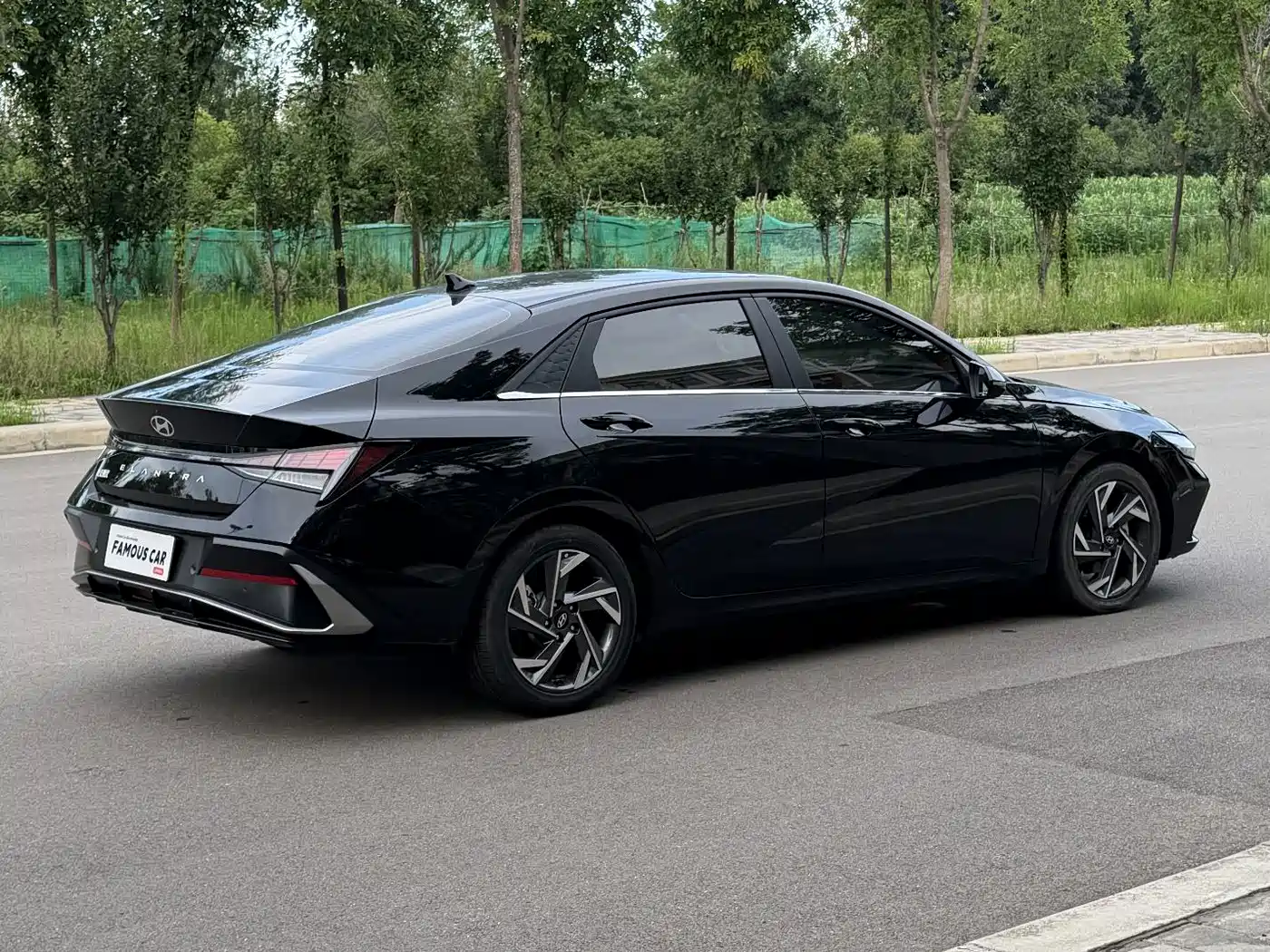 Hyundai Elantra 2025