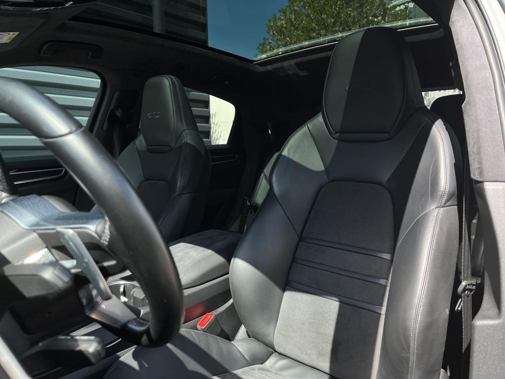 Porsche Cayenne 2022