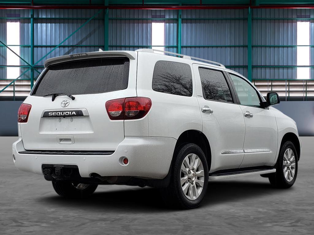 Toyota Sequoia 2022