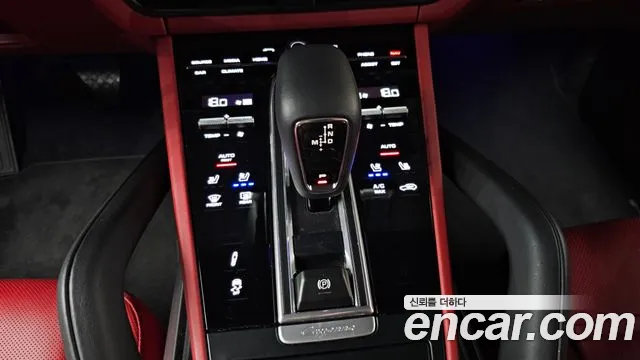 Porsche Cayenne 2023