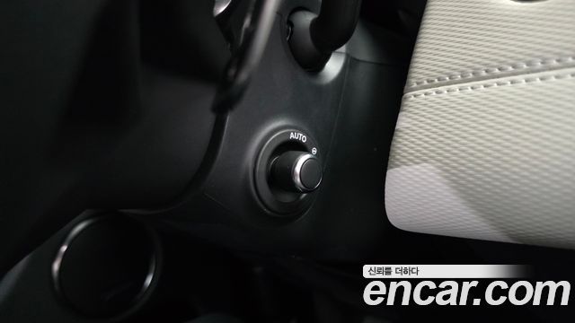Land Rover Discovery Sport 2024