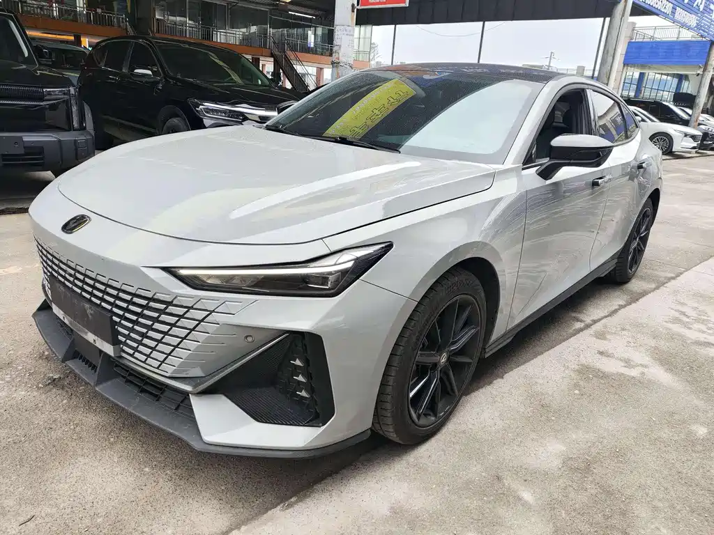Changan UNI-V 2023