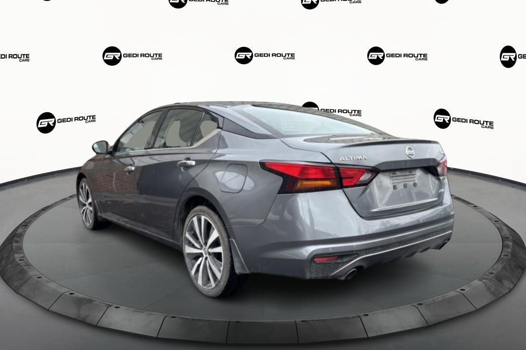 Nissan Altima 2022