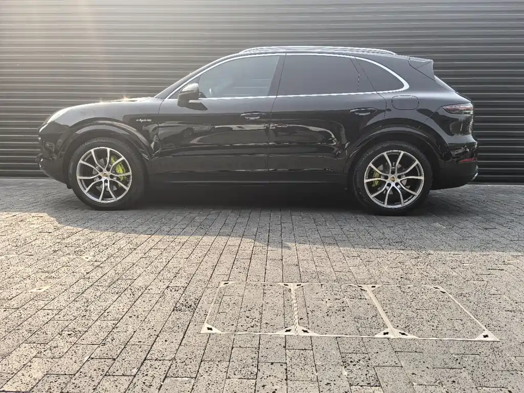 Porsche Cayenne 2022