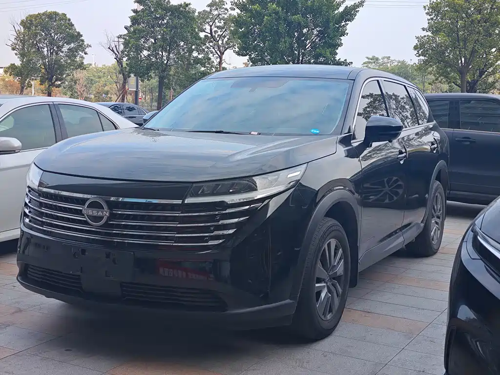 Nissan Pathfinder 2024