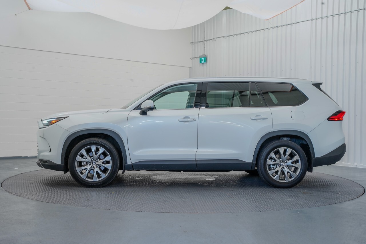 Toyota Grand Highlander 2024