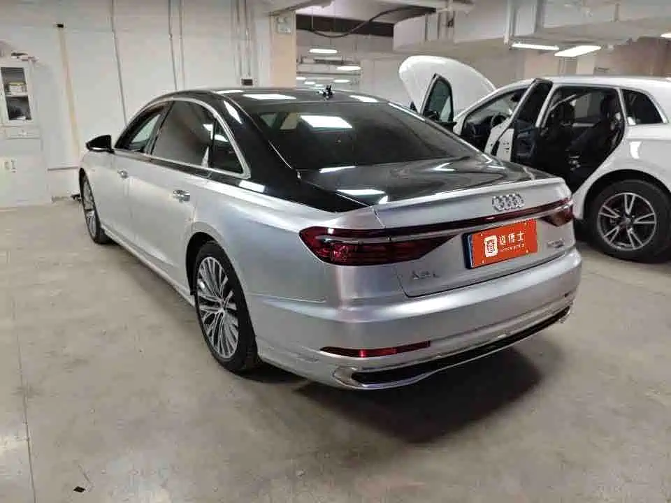 Audi A8 2024