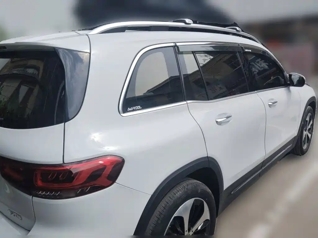 Mercedes-Benz GLB 2021