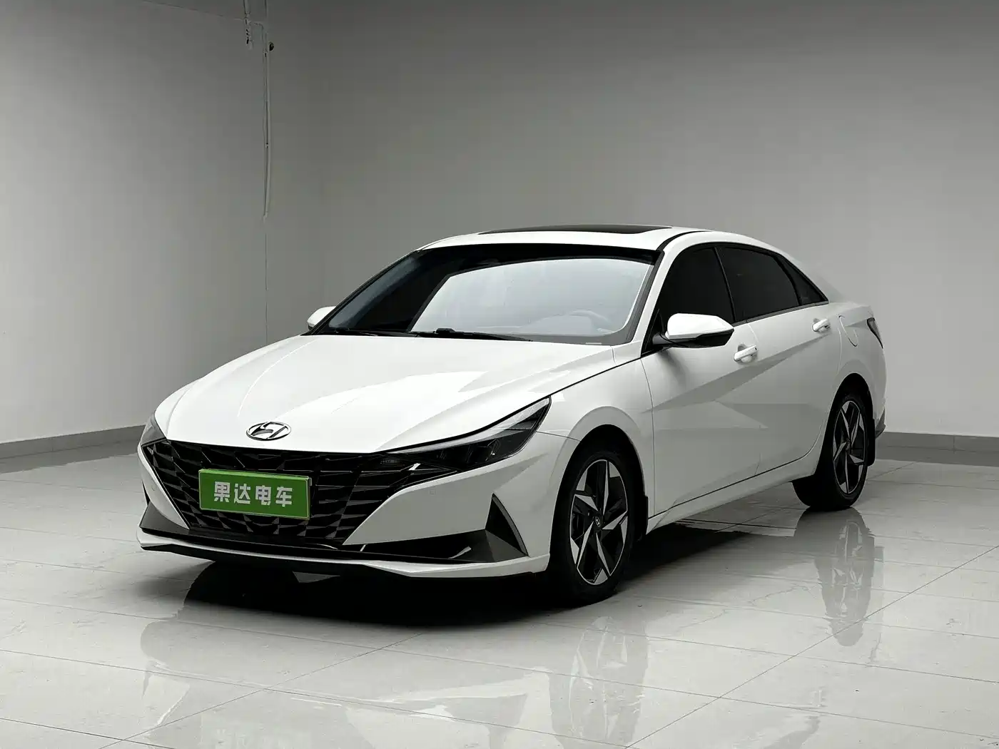 Hyundai Elantra 2023