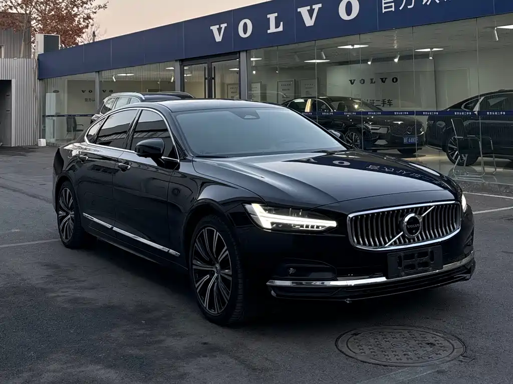 Volvo S90 2022