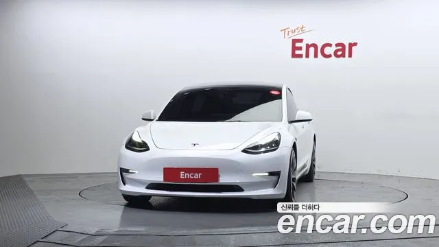 Tesla Model 3 2022