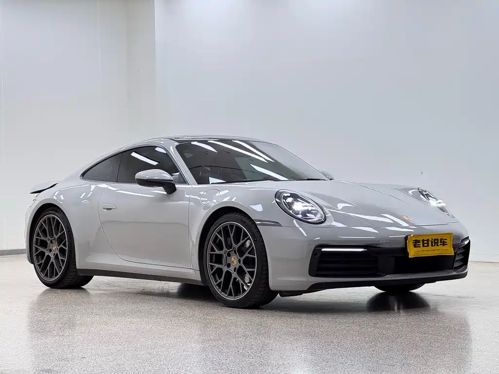 Porsche 911 2023