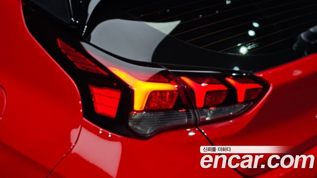Hyundai Veloster 2022