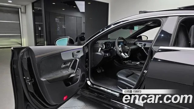 Mercedes-Benz CLA 2022